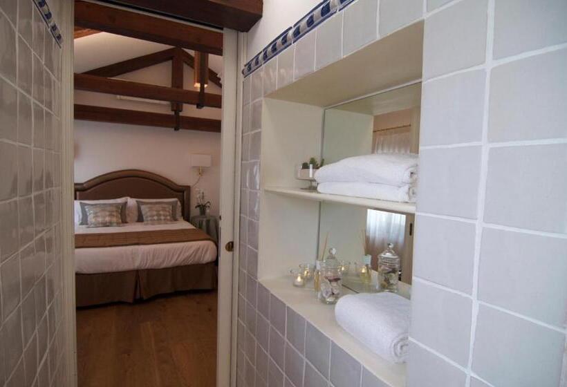 اتاق لوکس, Casa Colleoni