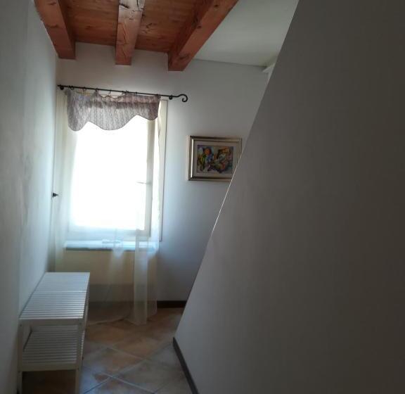 آپارتمان 1 خوابه با بالکن, Casa Genoveffa