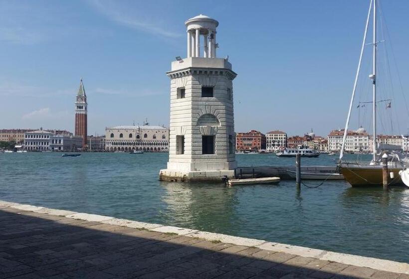 آپارتمان 1 خوابه, Casa Genoveffa