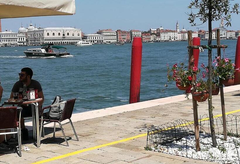 آپارتمان 1 خوابه, Casa Genoveffa