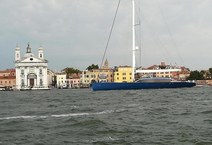 آپارتمان 1 خوابه, Casa Genoveffa