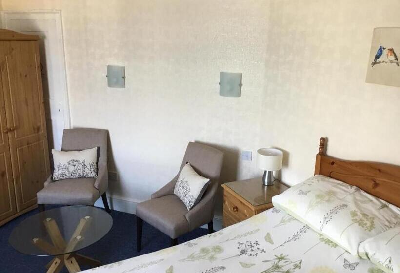 スタンダードルーム, Cavendish House