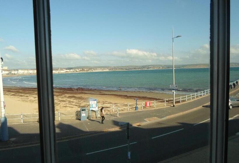 スタンダードルーム, Cavendish House