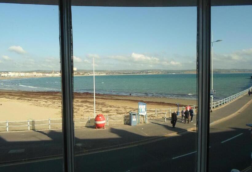 スタンダードルーム, Cavendish House