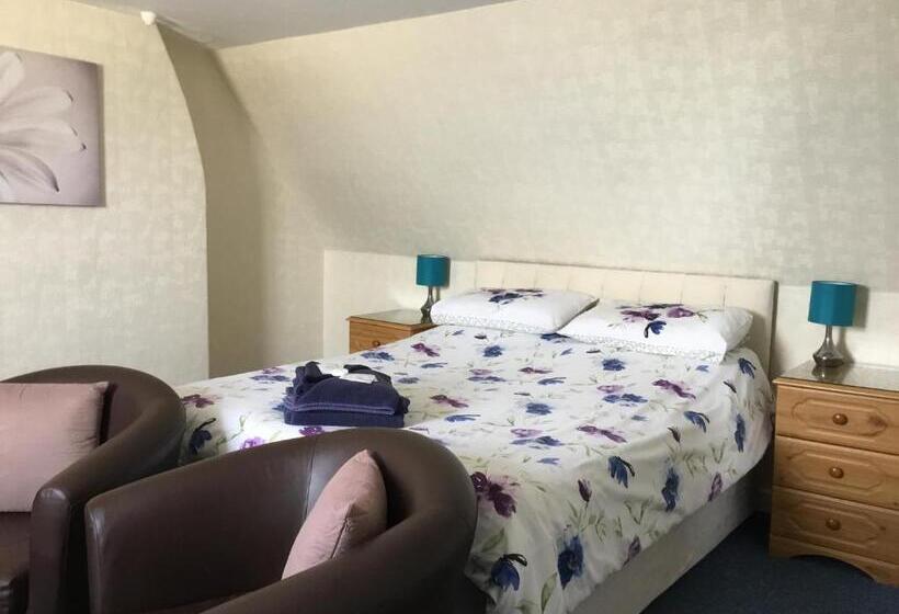 スタンダードルーム, Cavendish House