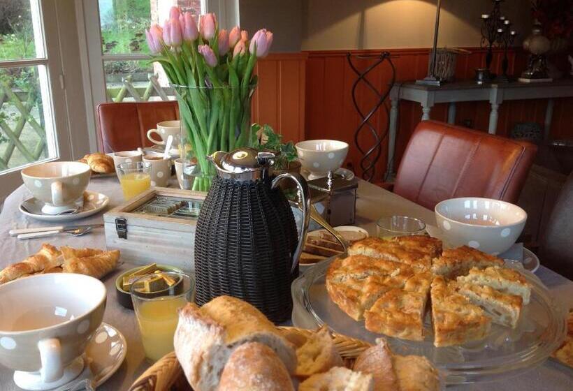 带阳台的三人标准间, La Villa Des Rosiers