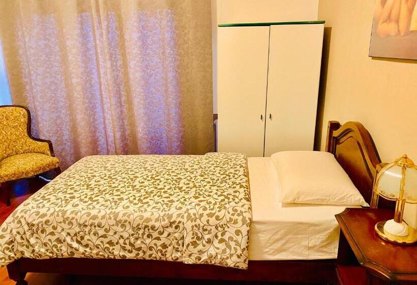 패밀리 스위트, Pang S Guesthouse