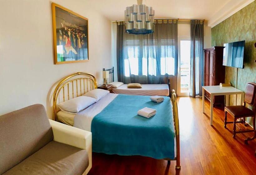 클래식 4인 룸, Pang S Guesthouse