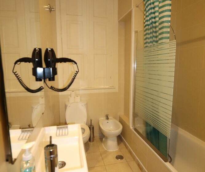 اتاق عادی با تخت دوبل, City Center Guest House