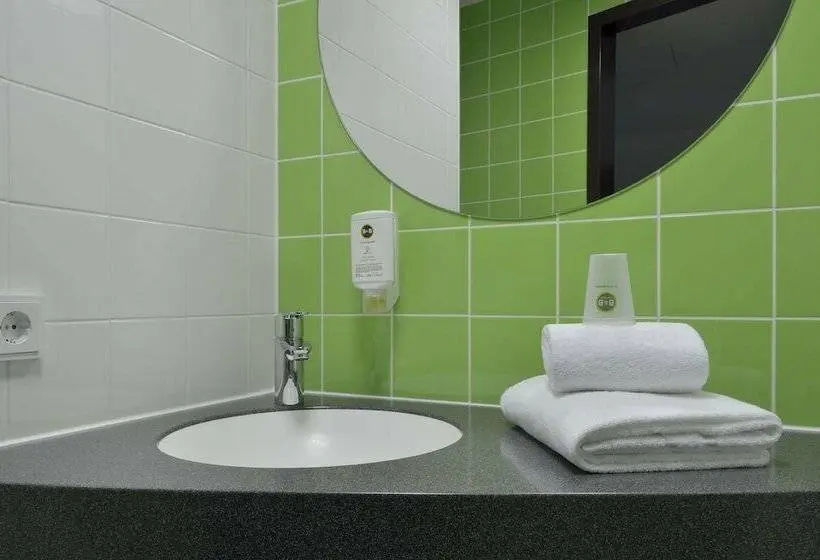 スタンダードトリプルルーム, B&b Hotel Offenburg City