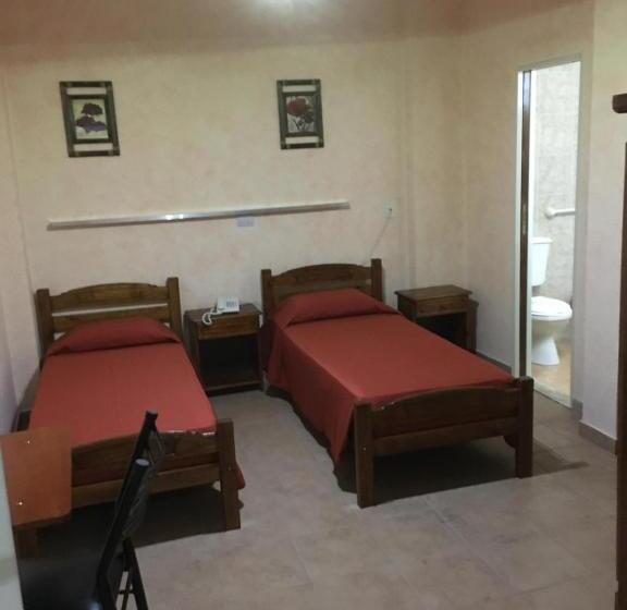 اتاق استاندارد, El Porteno