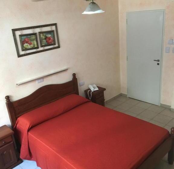 اتاق استاندارد یک نفره, El Porteno