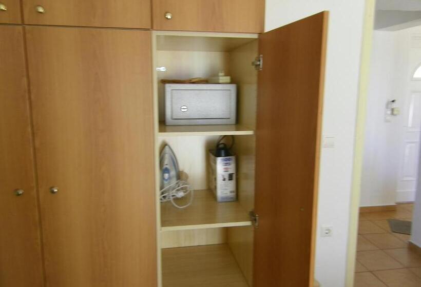 استودیوی استاندارد, Filioppi