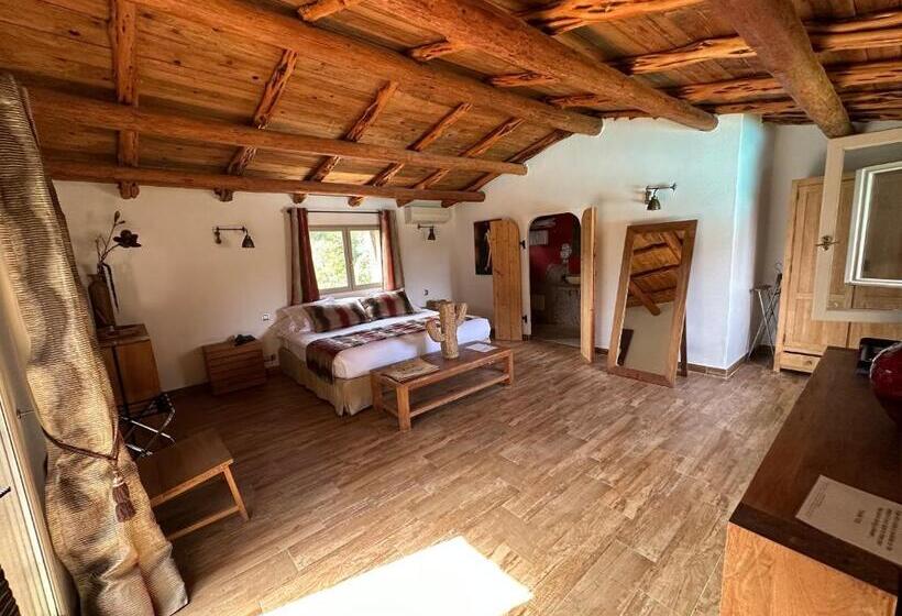 اتاق لوکس, Hôtel Ambassador Palombaggia