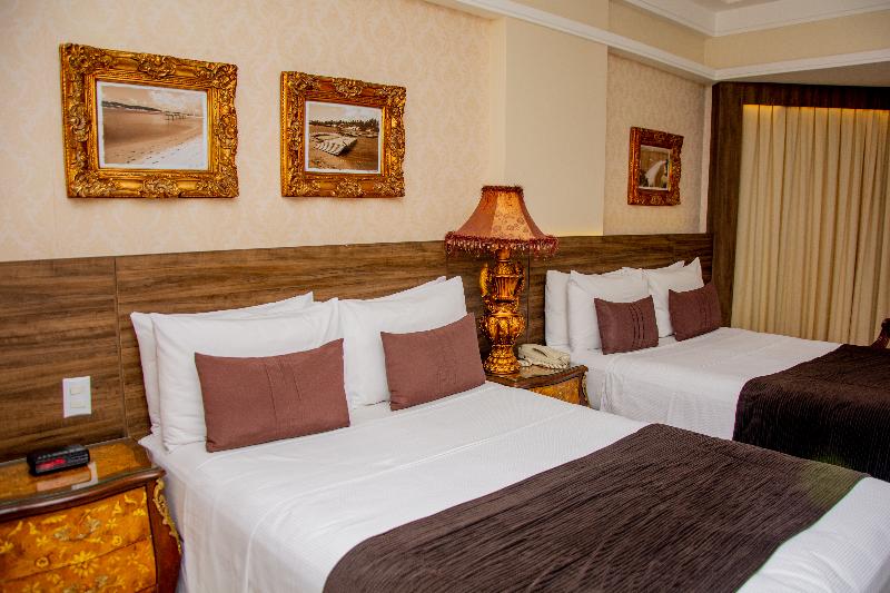 اتاق خانوادگی, Ivy Villa