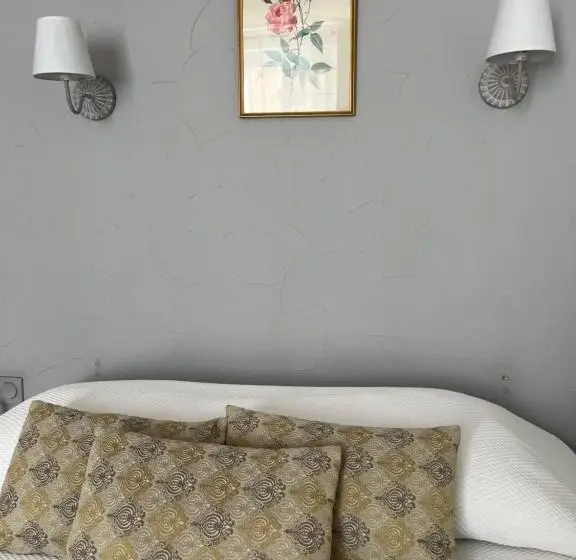 Camera Tripla Standard, Le Flore
