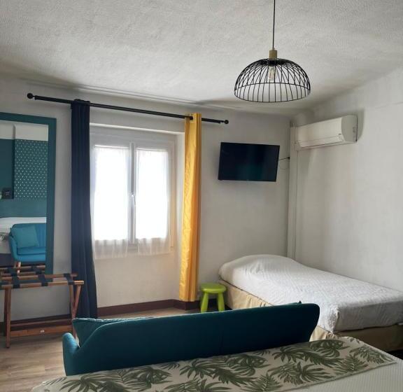 スタンダードトリプルルーム, Le Flore