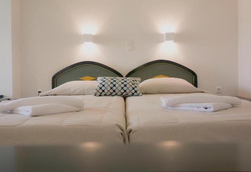 プールビュースタンダードステューディオ, Melitti