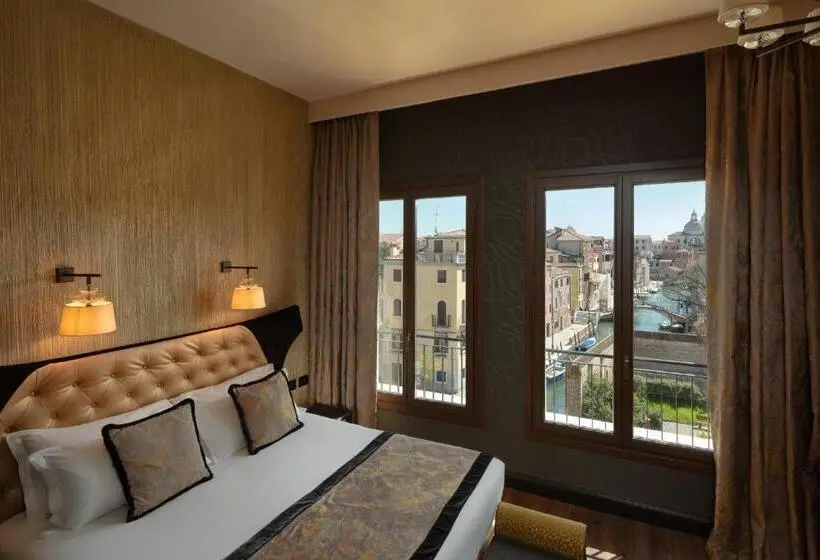 Camera Deluxe con Vista, Palazzo Veneziano   Venice Collection