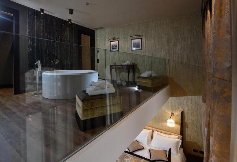 Suite con Idromassaggio, Palazzo Veneziano   Venice Collection