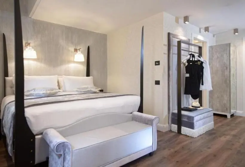Suite con Idromassaggio, Palazzo Veneziano   Venice Collection