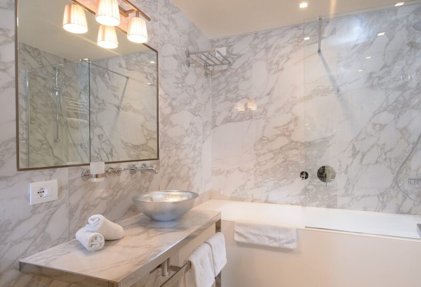 Camera Deluxe, Palazzo Veneziano   Venice Collection