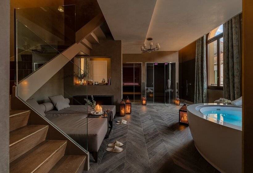Suite Deluxe, Palazzo Veneziano   Venice Collection