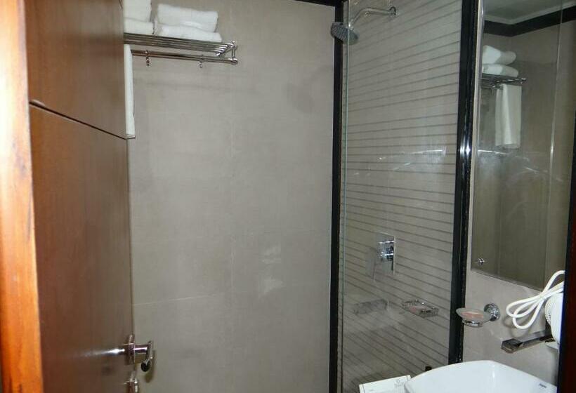 패밀리 룸, Tridev