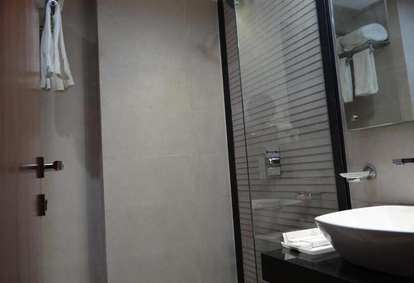 수피리어 룸, Tridev