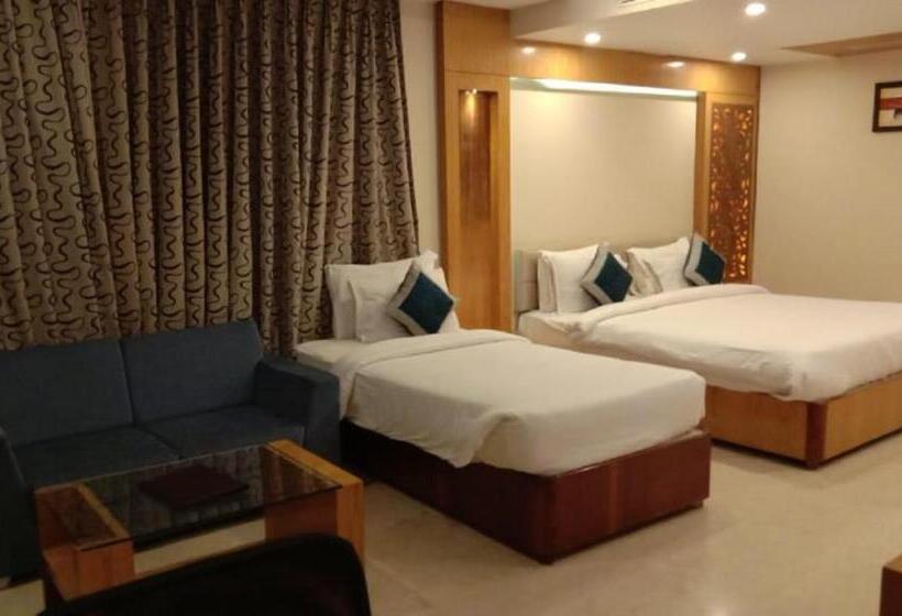 패밀리 스위트, Tridev