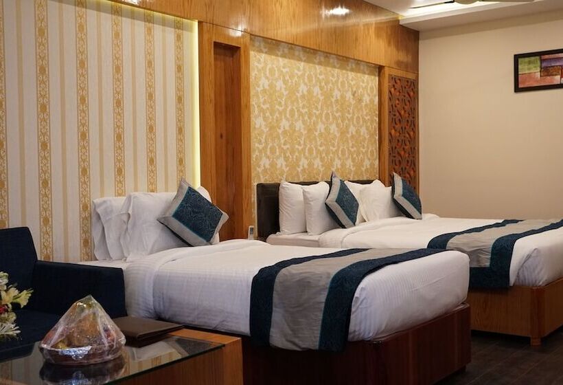 패밀리 룸, Tridev