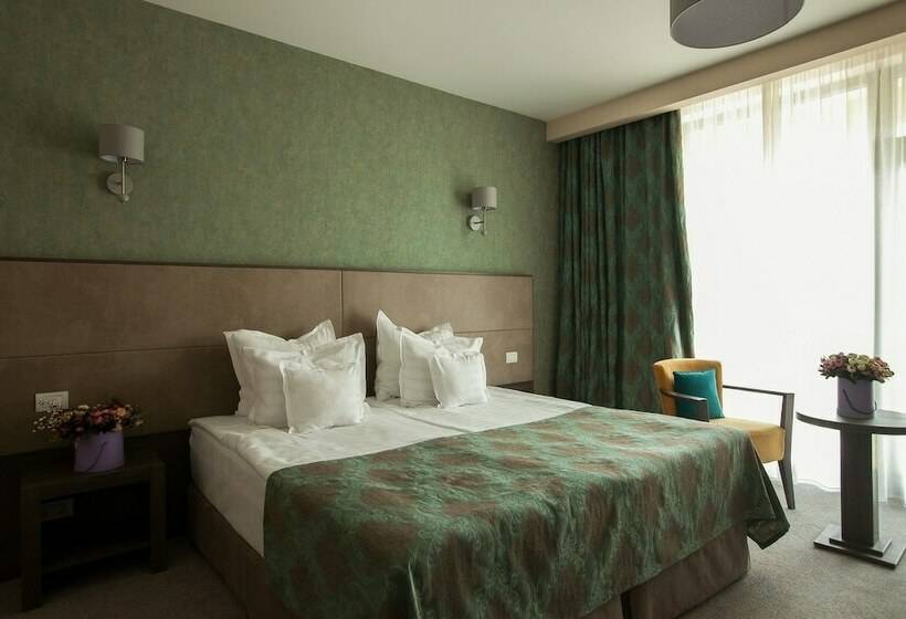 标准间, Victoria Bulevard