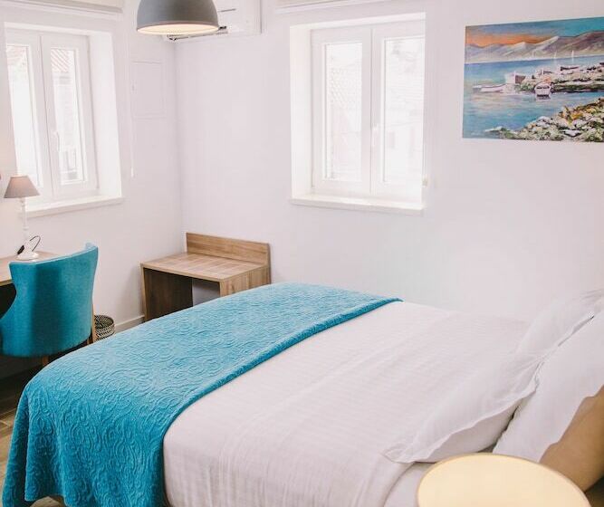 اتاق لوکس با چشم‌انداز شهر, Ibella Luxury Rooms