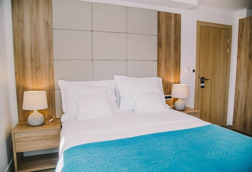 اتاق لوکس با چشم‌انداز شهر, Ibella Luxury Rooms