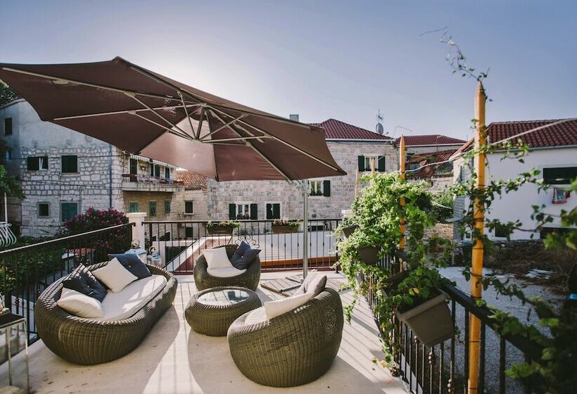 디럭스 룸 도시 전망, Ibella Luxury Rooms