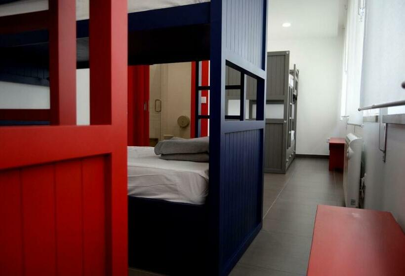Кровать в Общей Комнате, Lab Hostel Nazare
