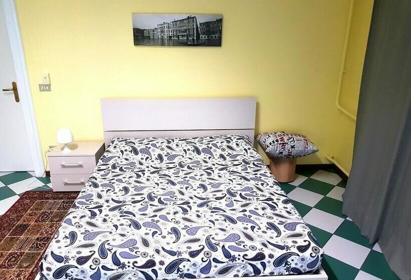 Номер Стандарт Двуспальная Кровать, Nightstars B&b