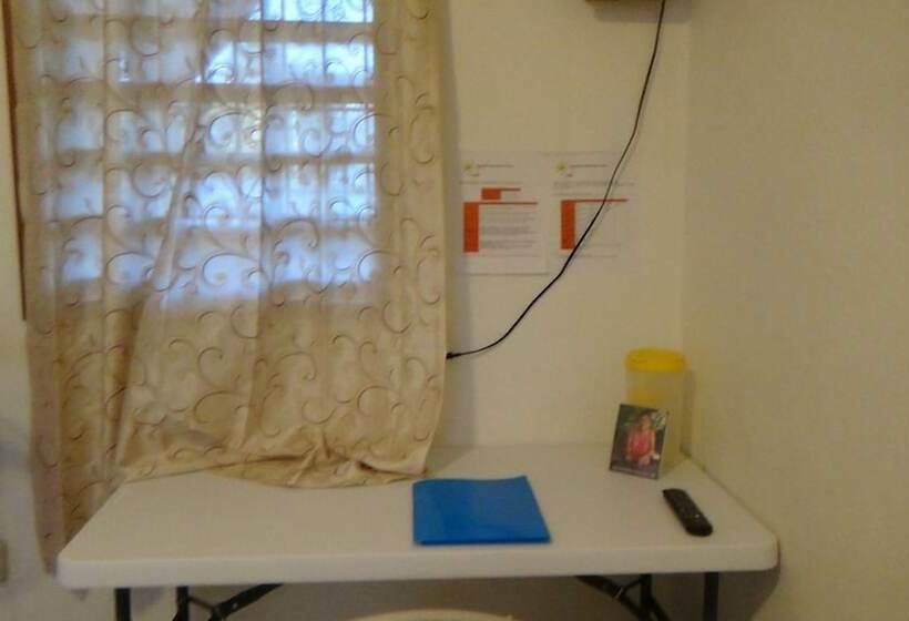 דירת חדר בקומת קרקע, Hacienda Tropical Guest House