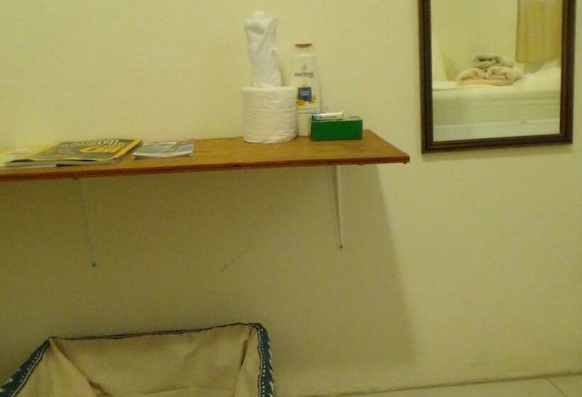 דירת חדר בקומת קרקע, Hacienda Tropical Guest House