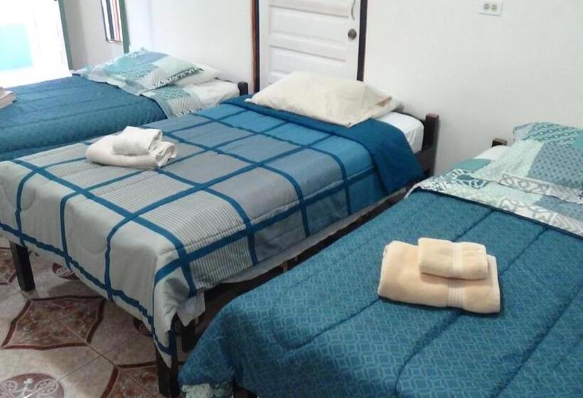 חדר סטנדרט לשלושה, Hacienda Tropical Guest House