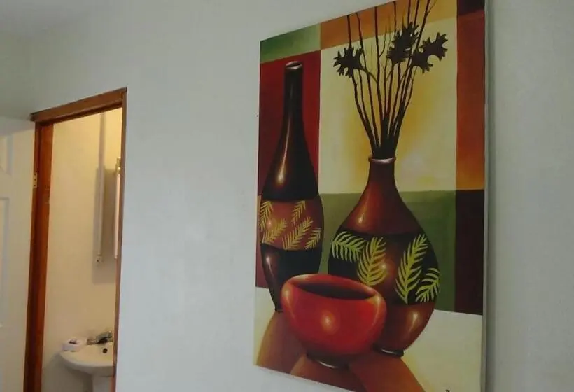 اتاق استاندارد سه نفره, Hacienda Tropical Guest House