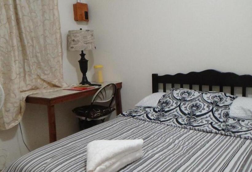 דירת חדר בקומת קרקע, Hacienda Tropical Guest House