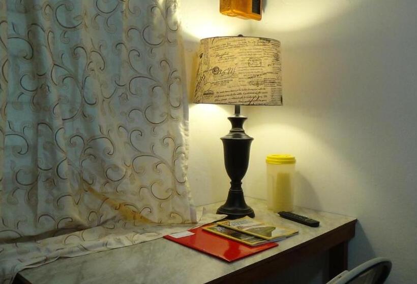 Апартаменты 1 Спальня Нижний Этаж, Hacienda Tropical Guest House