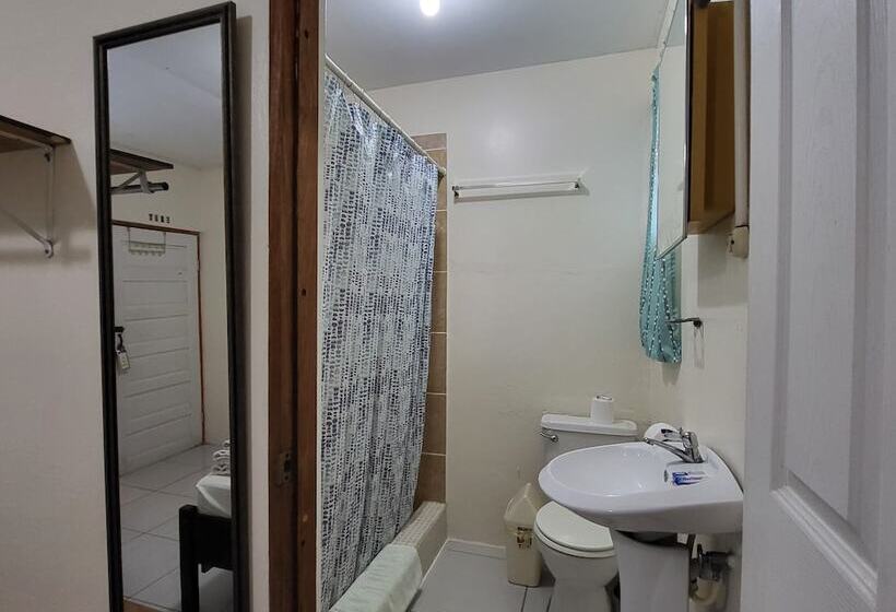 דירת חדר בקומת קרקע, Hacienda Tropical Guest House