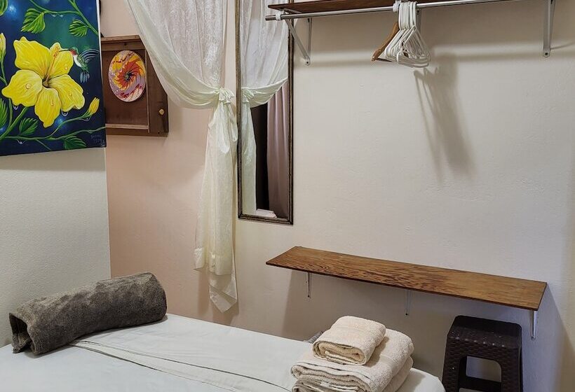 דירת חדר בקומת קרקע, Hacienda Tropical Guest House