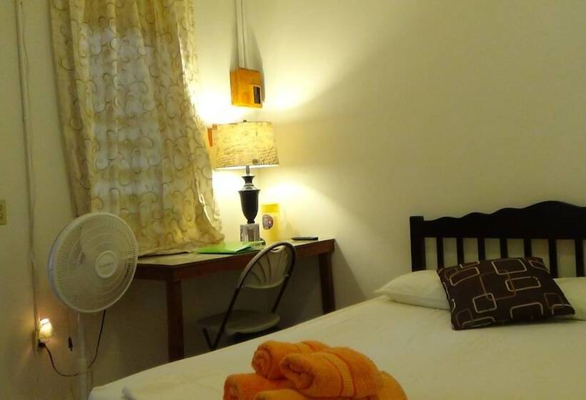 דירת חדר בקומת קרקע, Hacienda Tropical Guest House