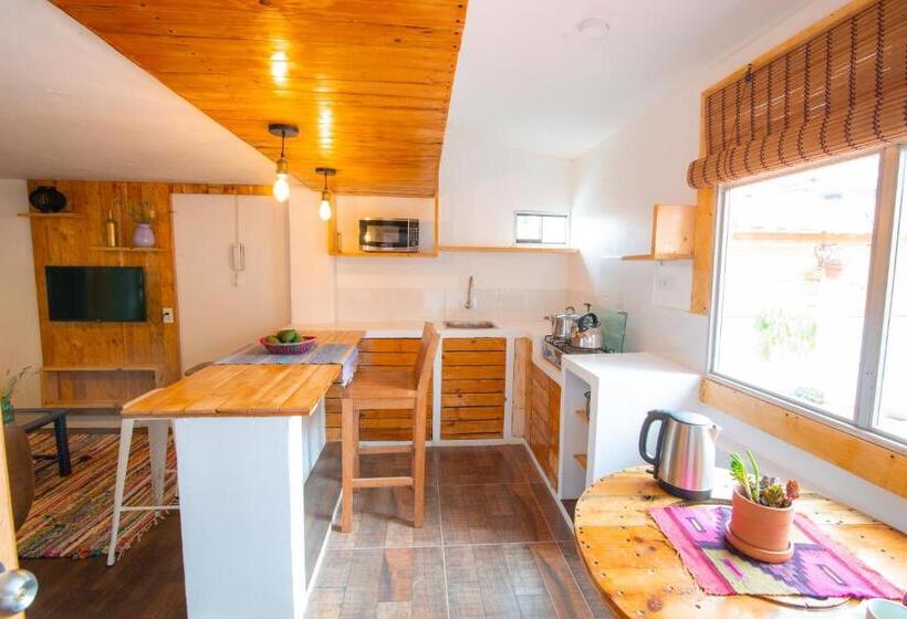 דירת חדר סופריור, Sosa House