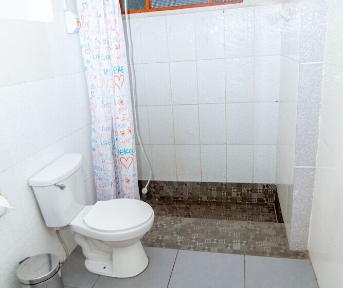 חדר משפחתי, Sosa House