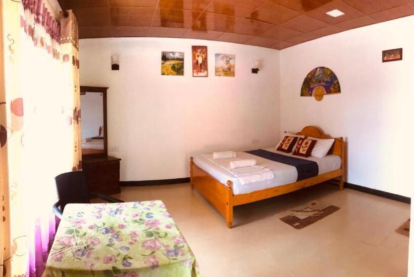Quarto Estandar Vista Montanha, Ella Ostella