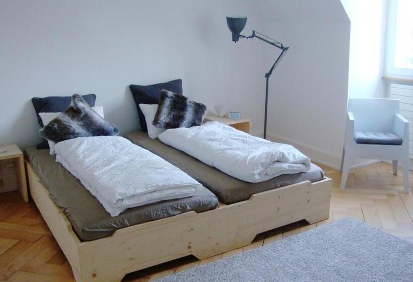 غرفة قياسية حمام مشترك, B&b Laupenring, Basel
